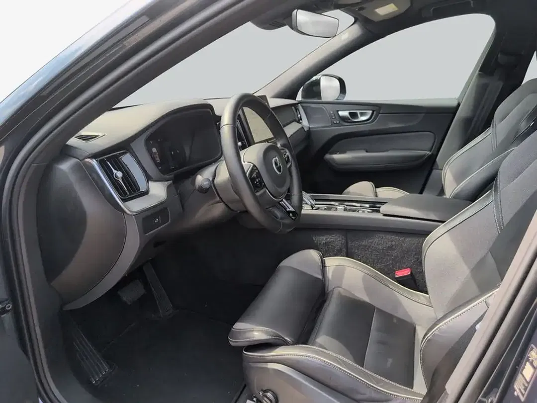 Volvo XC60 - Thumbnail 9