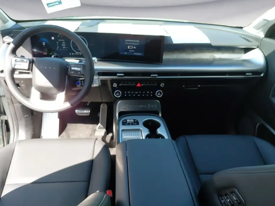 Hyundai IONIQ 9 - Thumbnail 10