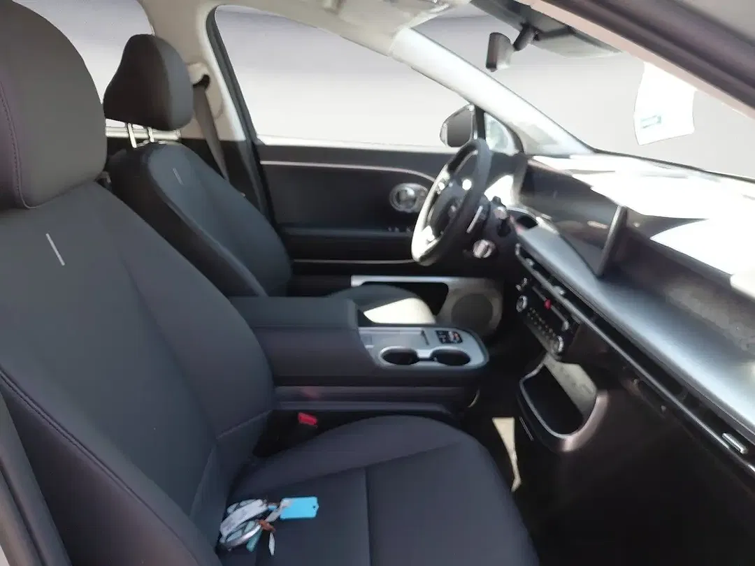 Hyundai IONIQ 9 - Thumbnail 8