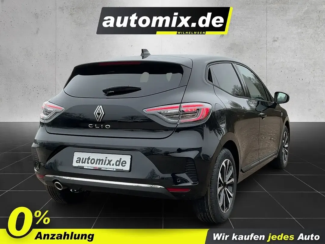 Renault Clio - Thumbnail 3