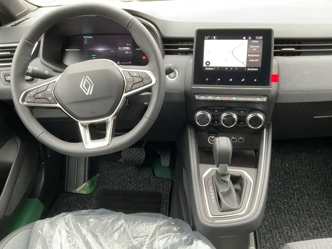 Renault Clio - Thumbnail 8