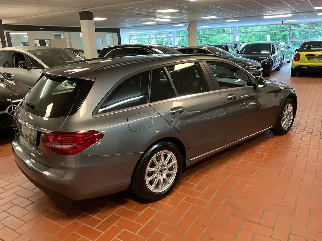 Mercedes-Benz C 200 - foto 2