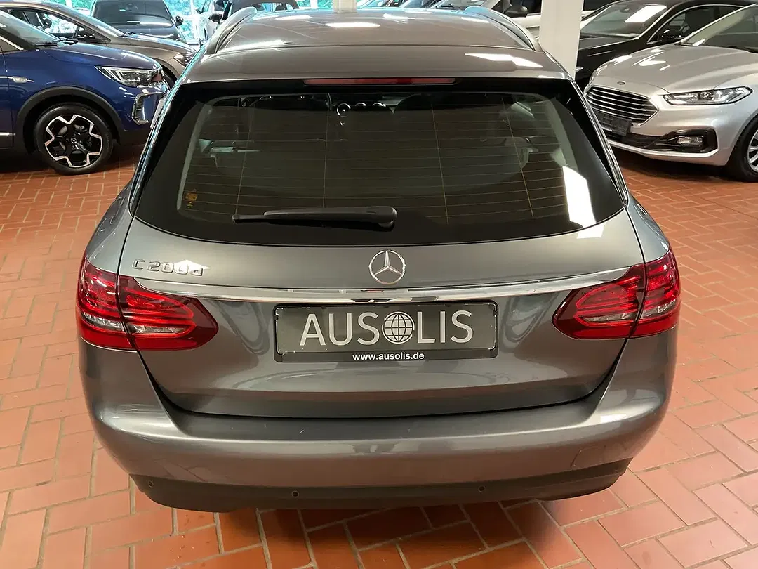 Mercedes-Benz C 200 - Thumbnail 3