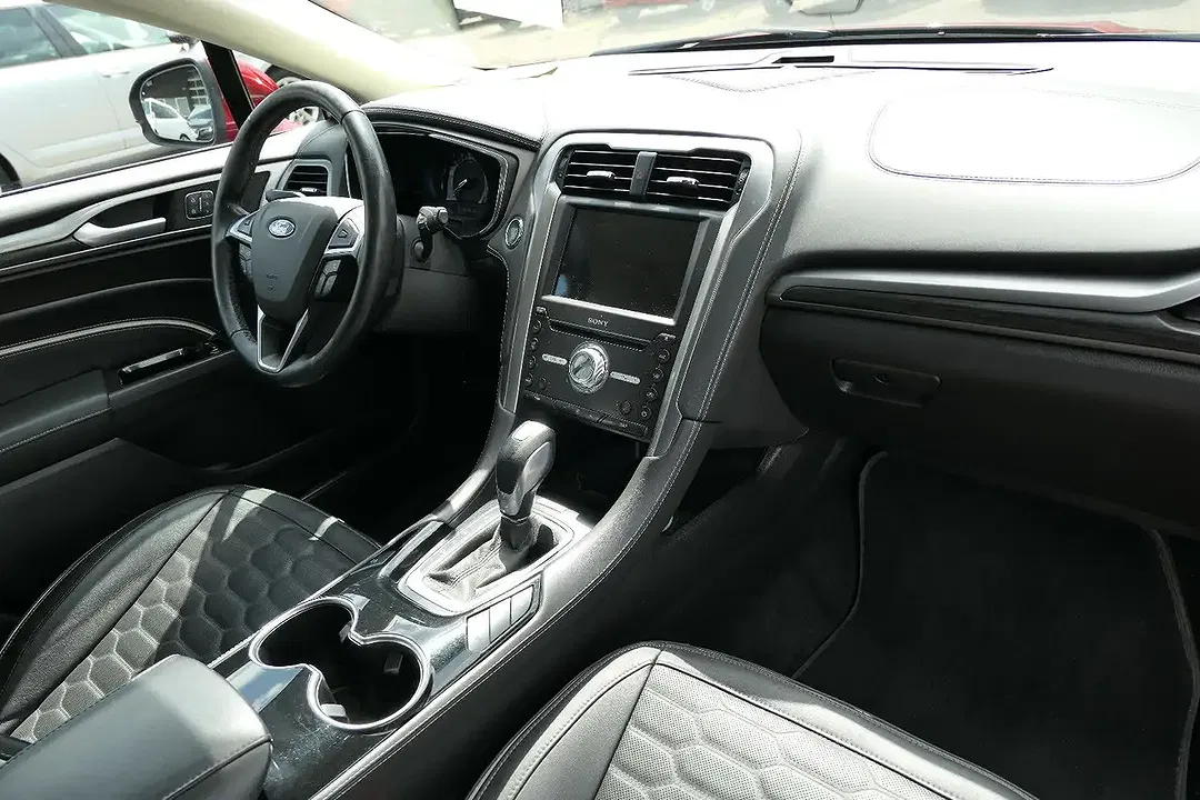 Ford Mondeo - Thumbnail 14