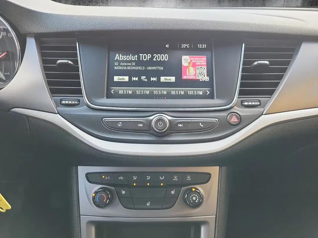 Opel Astra - foto 8