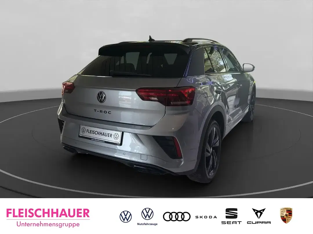 Volkswagen T-Roc - Thumbnail 3