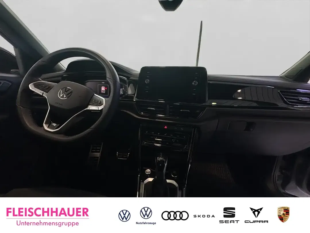 Volkswagen T-Roc - Thumbnail 8