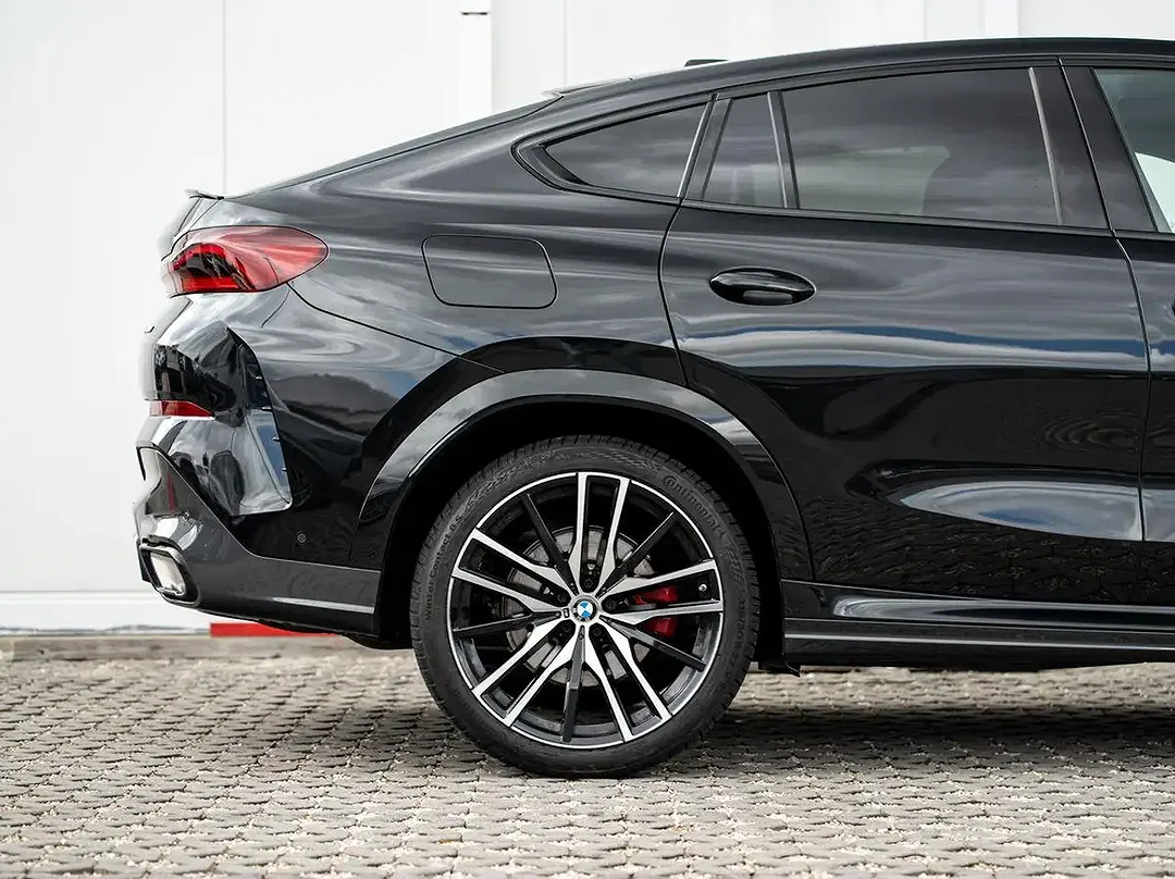 BMW X6 - Thumbnail 6