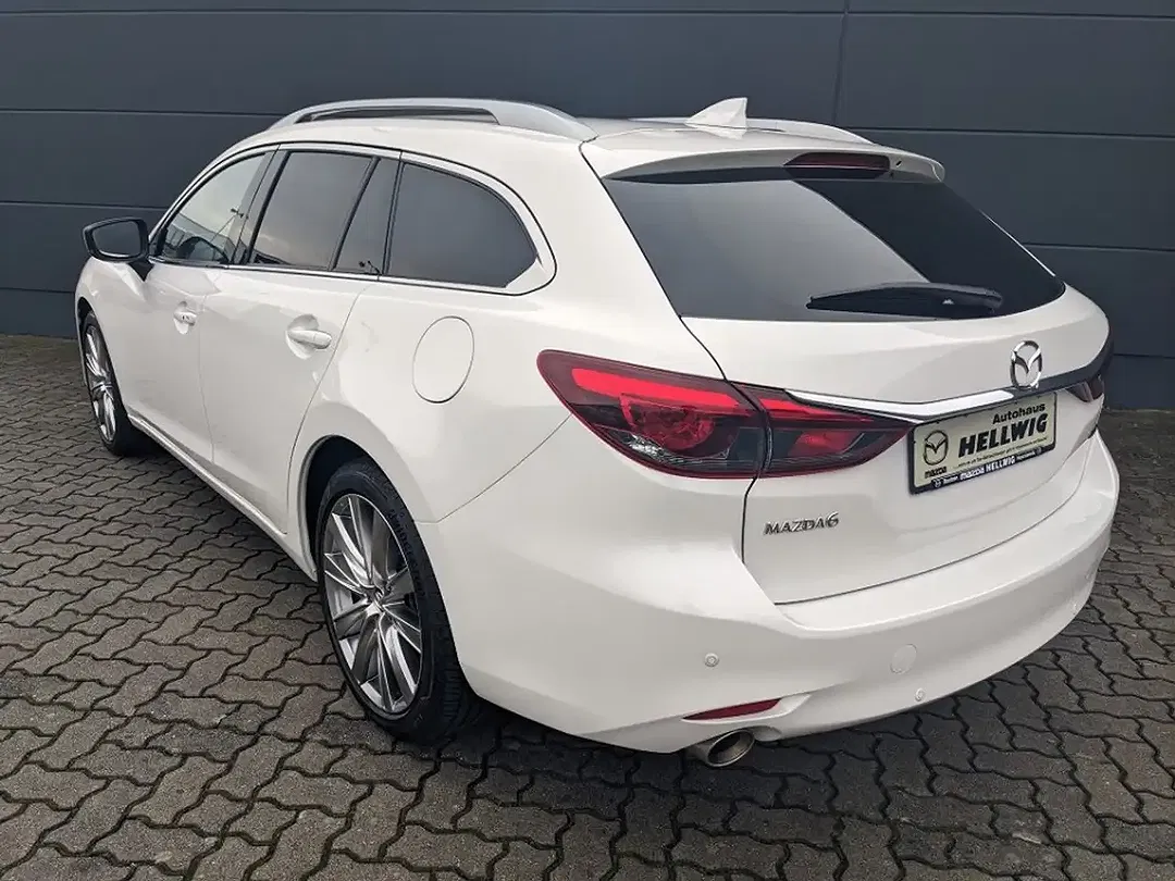 Mazda 6 - Thumbnail 3