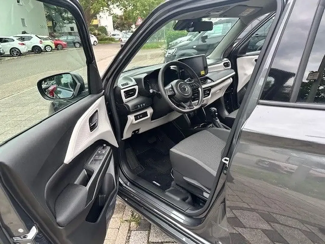 Suzuki Swift - Thumbnail 14