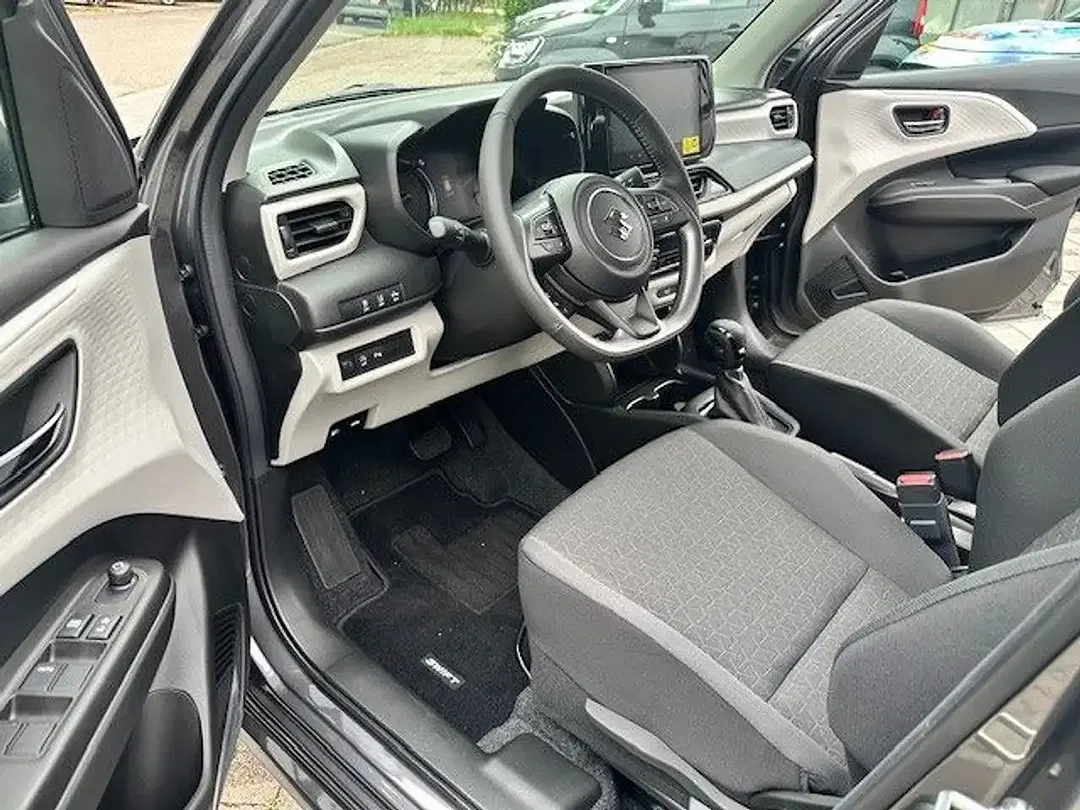 Suzuki Swift - Thumbnail 15