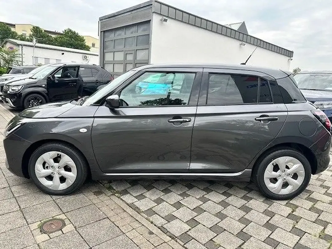 Suzuki Swift - Thumbnail 4