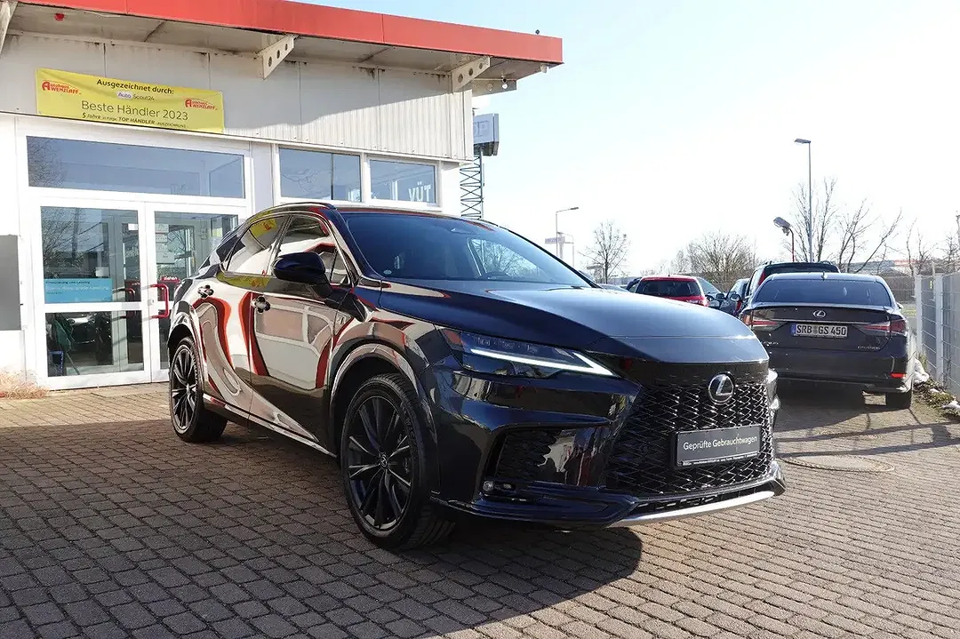 Lexus RX 500h - Thumbnail 3