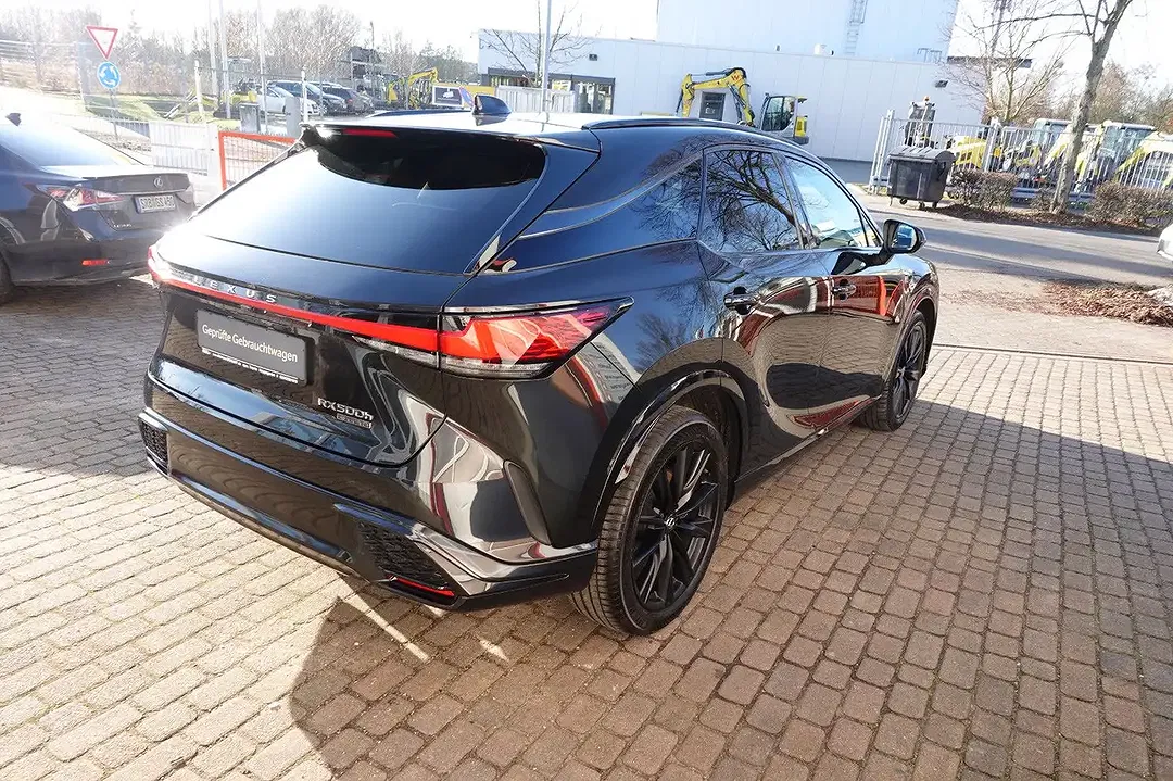 Lexus RX 500h - Thumbnail 4