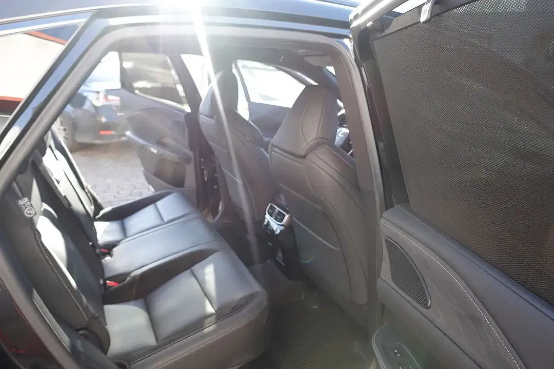 Lexus RX 500h - Thumbnail 8
