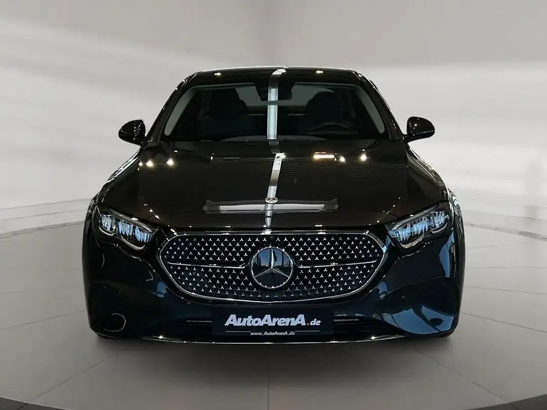 Mercedes-Benz E 220 - Thumbnail 5