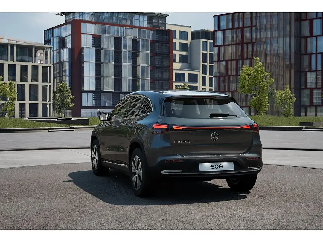 Mercedes-Benz EQA 250 - Thumbnail 5