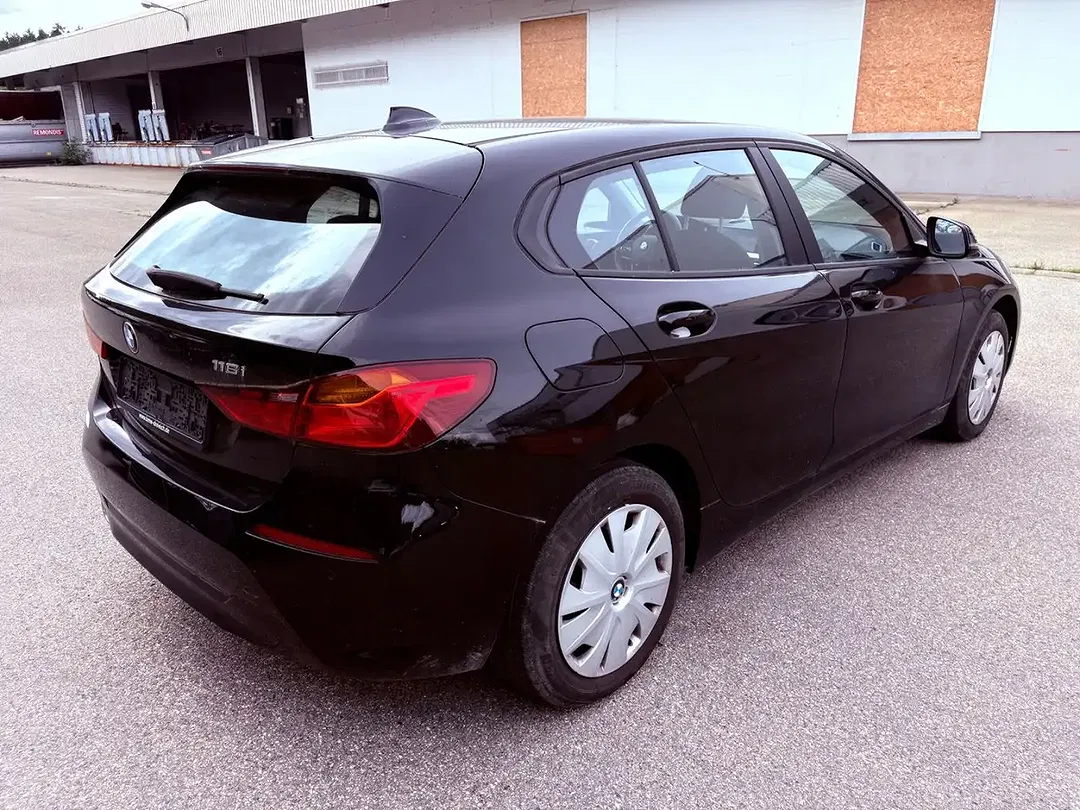 BMW 116 - Thumbnail 6