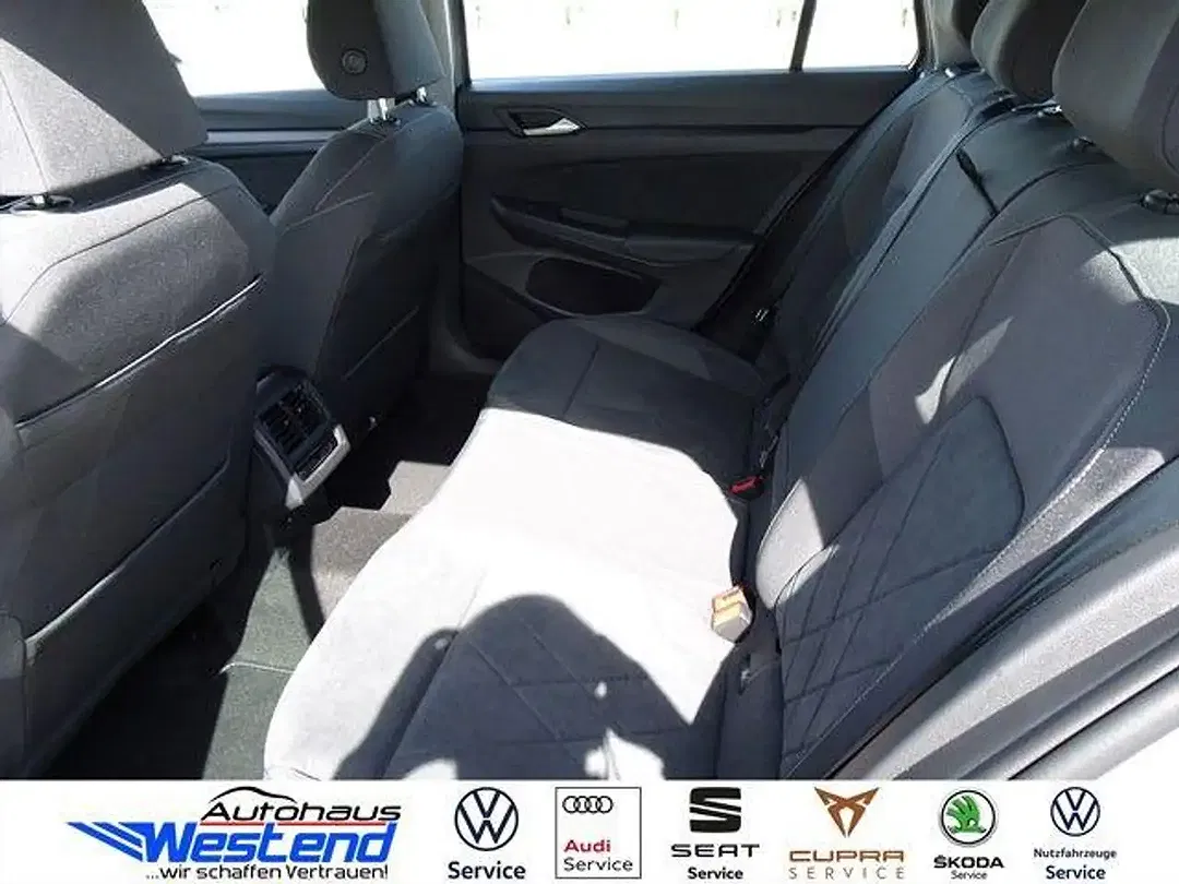 Volkswagen Golf - Thumbnail 12
