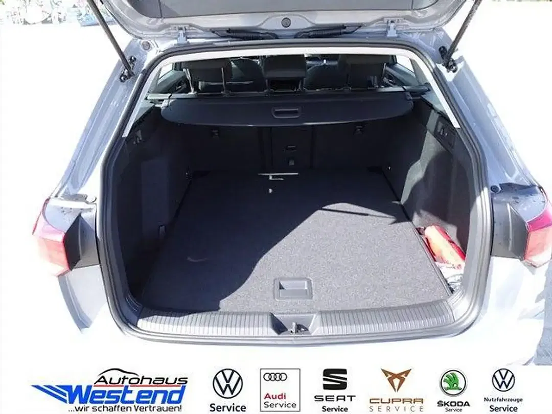 Volkswagen Golf - Thumbnail 13