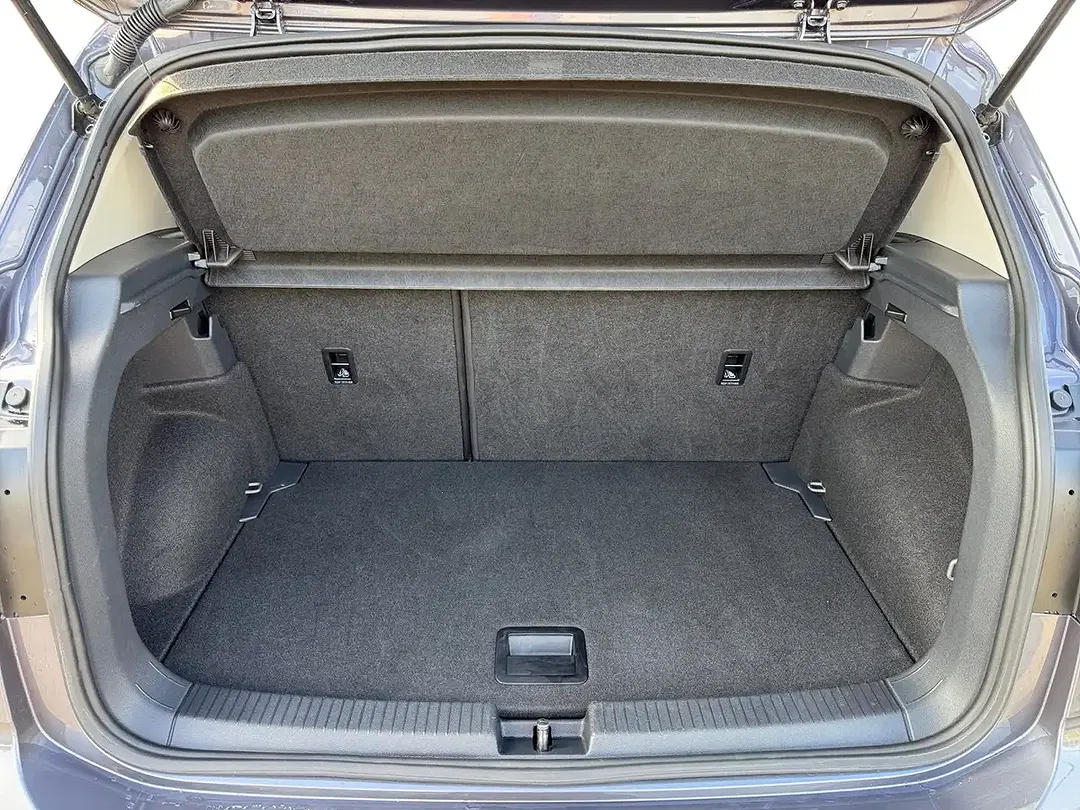 Volkswagen T-Cross - Thumbnail 6