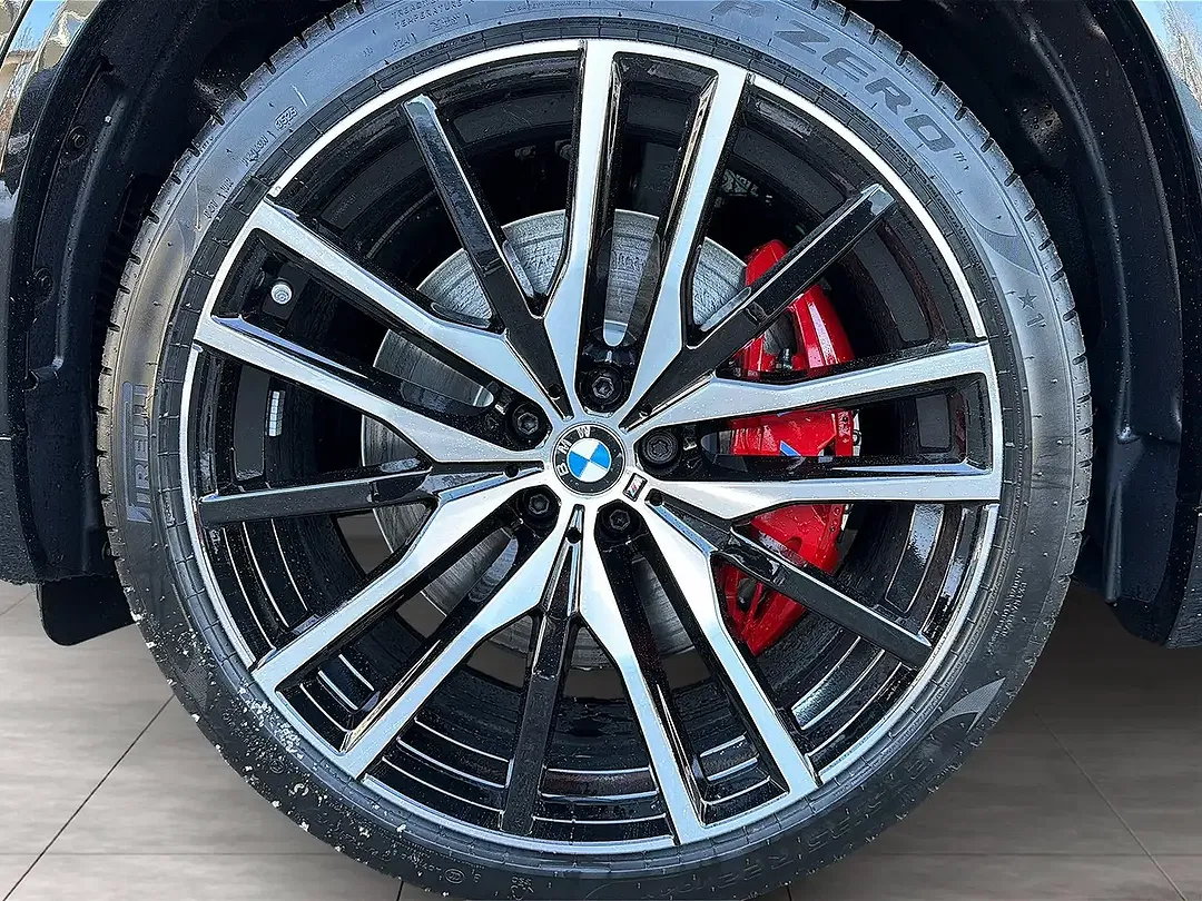 BMW X5 - Thumbnail 6