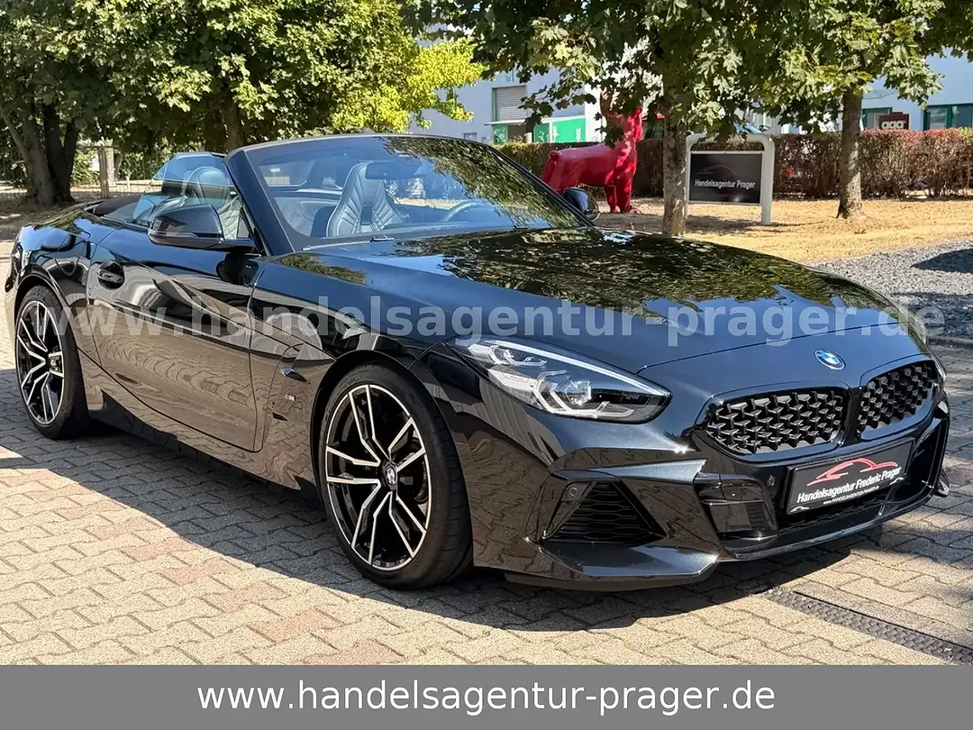 BMW Z4 - Thumbnail 3