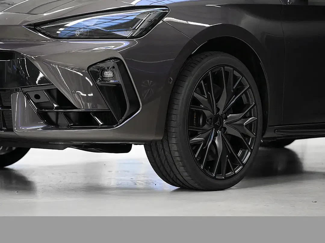 CUPRA Leon - Thumbnail 5