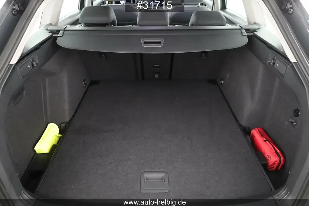 Volkswagen Golf - Thumbnail 14