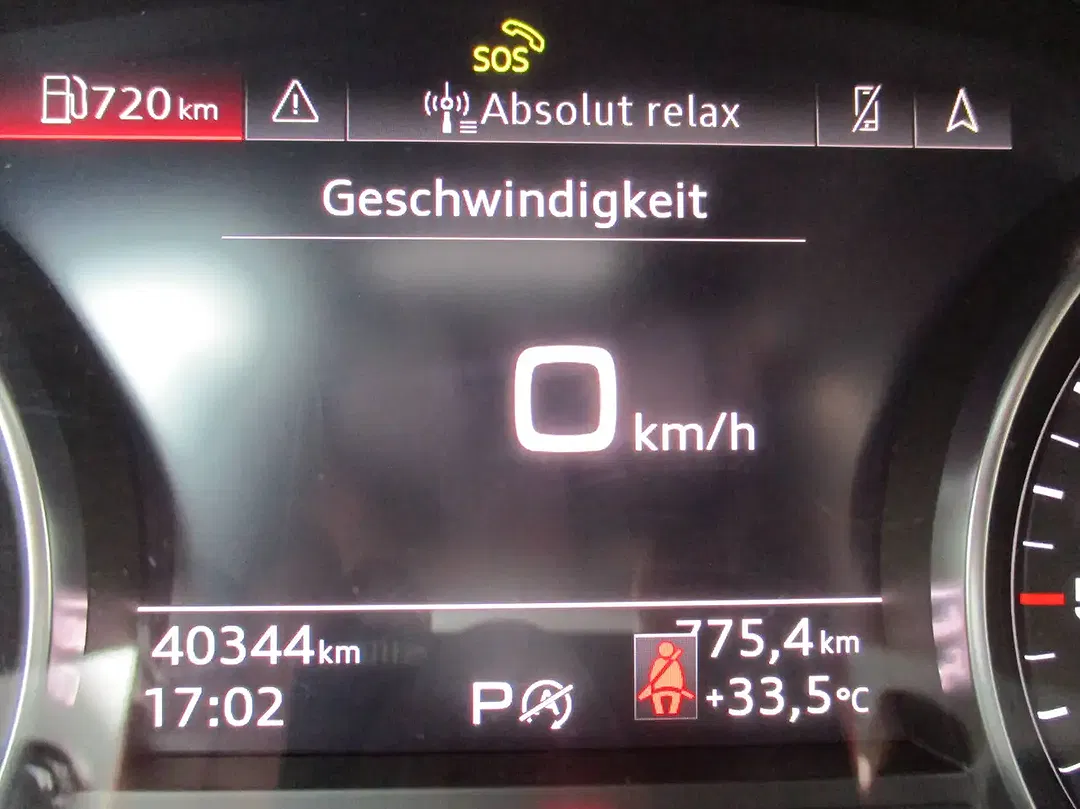 Audi A4 - Thumbnail 11