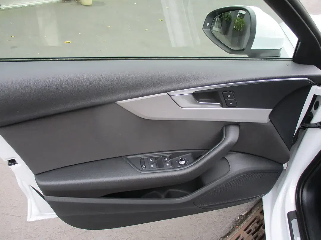 Audi A4 - Thumbnail 14