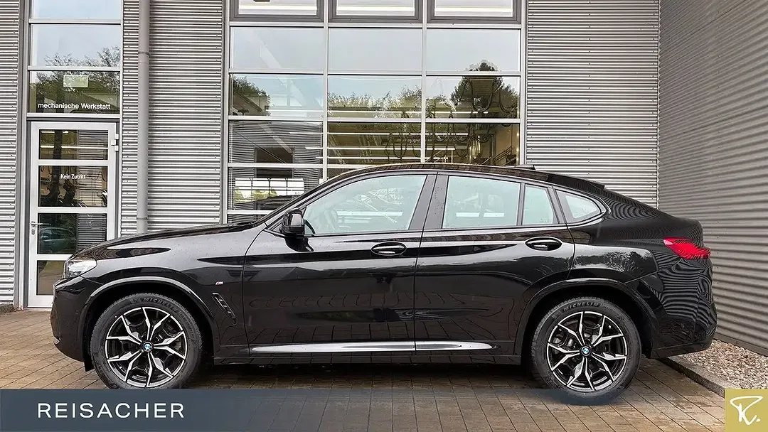 BMW X4 - Thumbnail 4