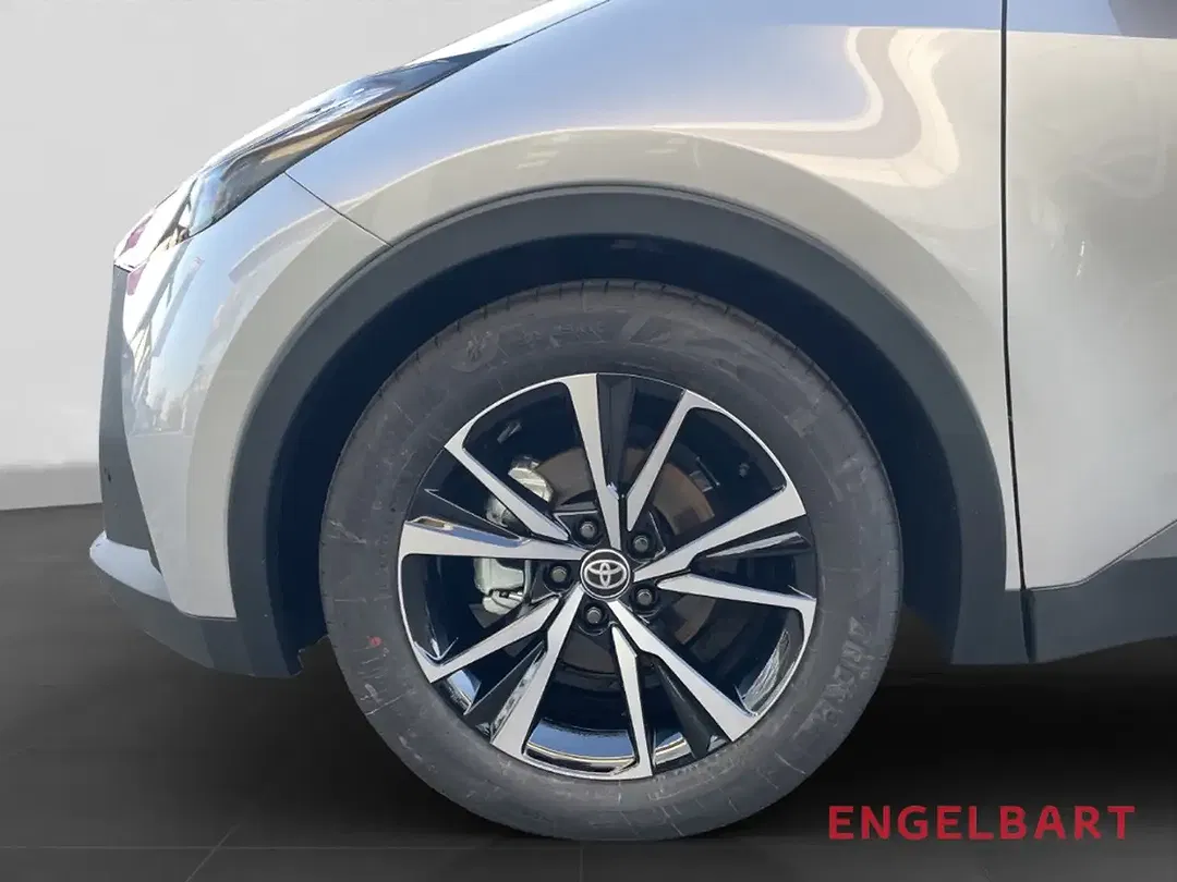Toyota C-HR - Thumbnail 14