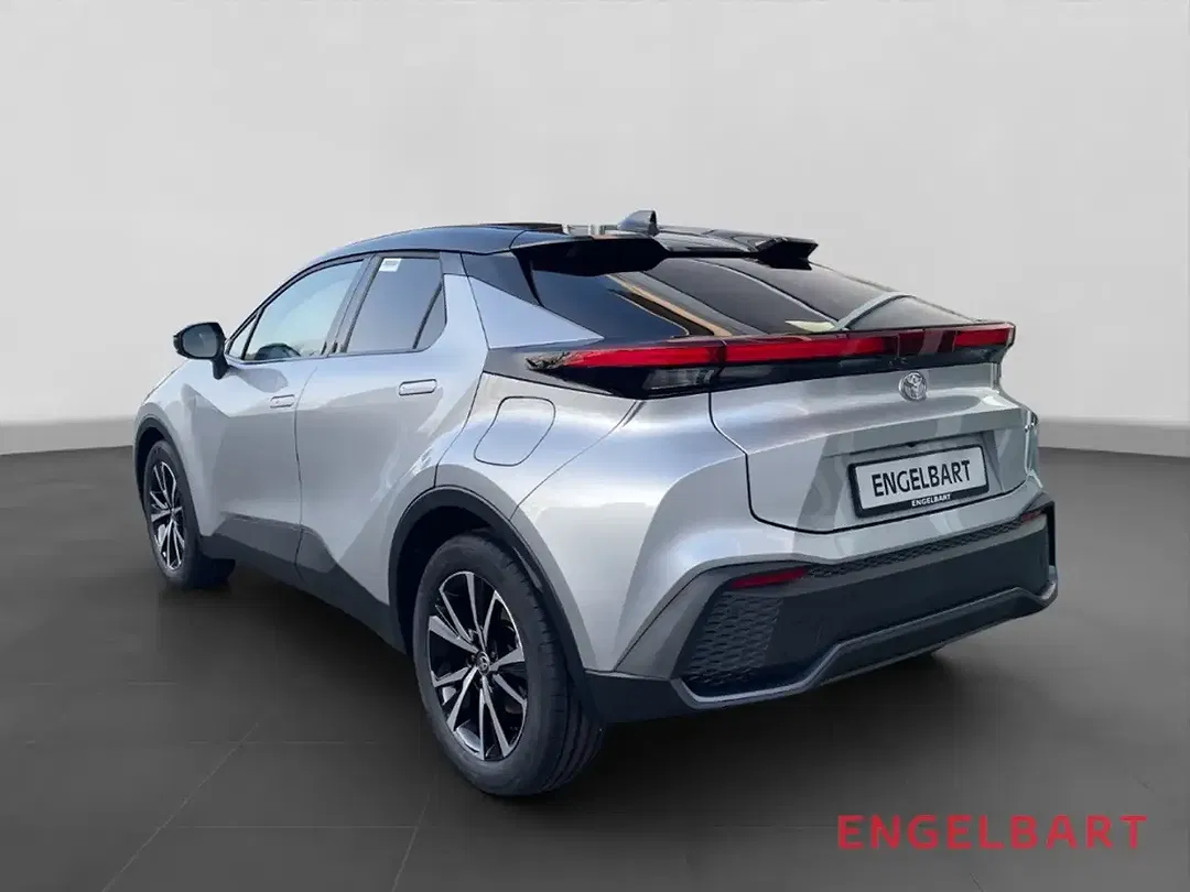 Toyota C-HR - Thumbnail 2