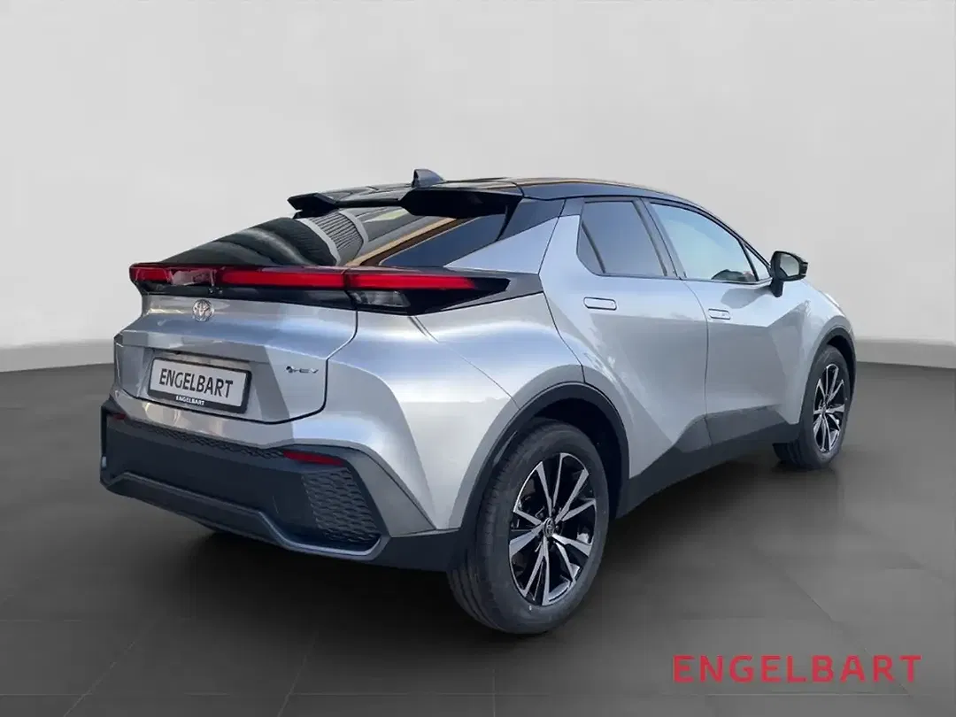 Toyota C-HR - Thumbnail 3