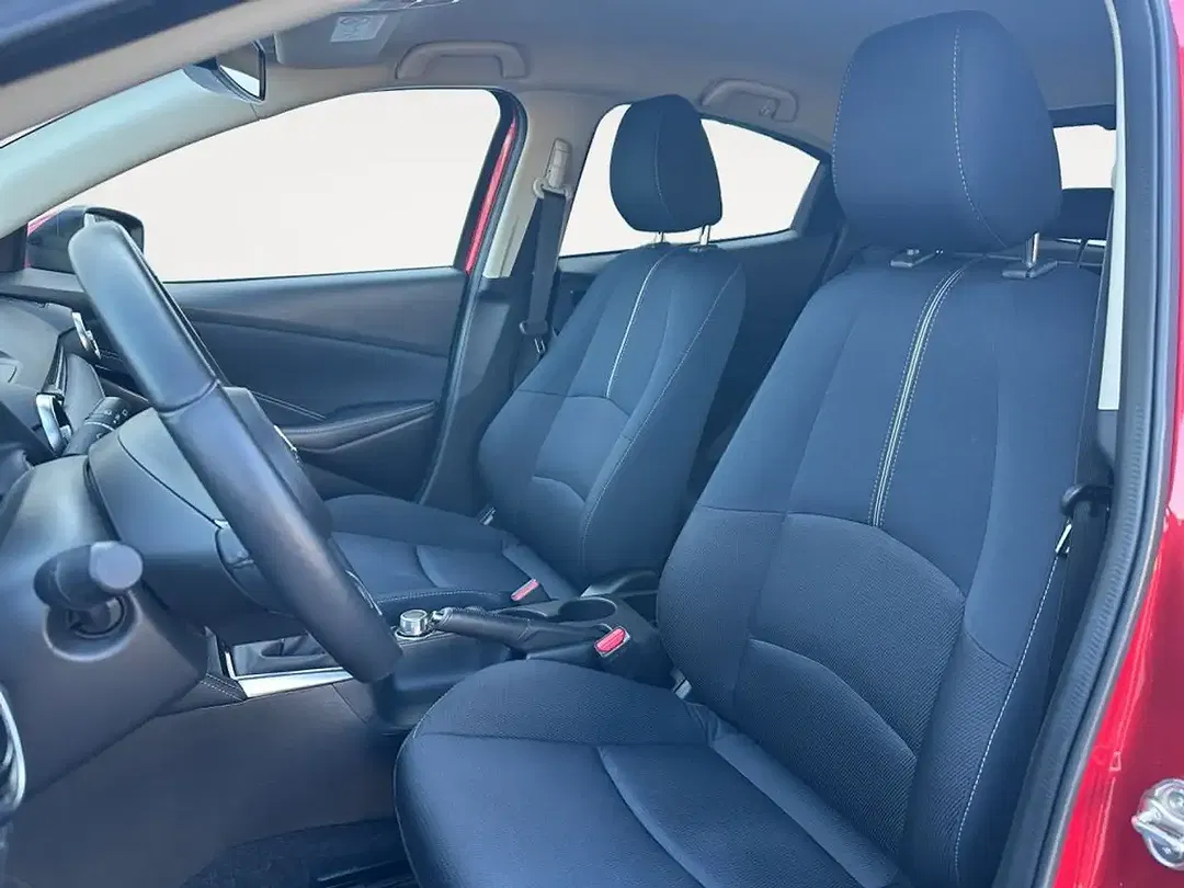 Mazda 2 - Thumbnail 5
