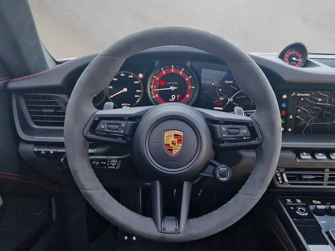Porsche 911 - Thumbnail 10