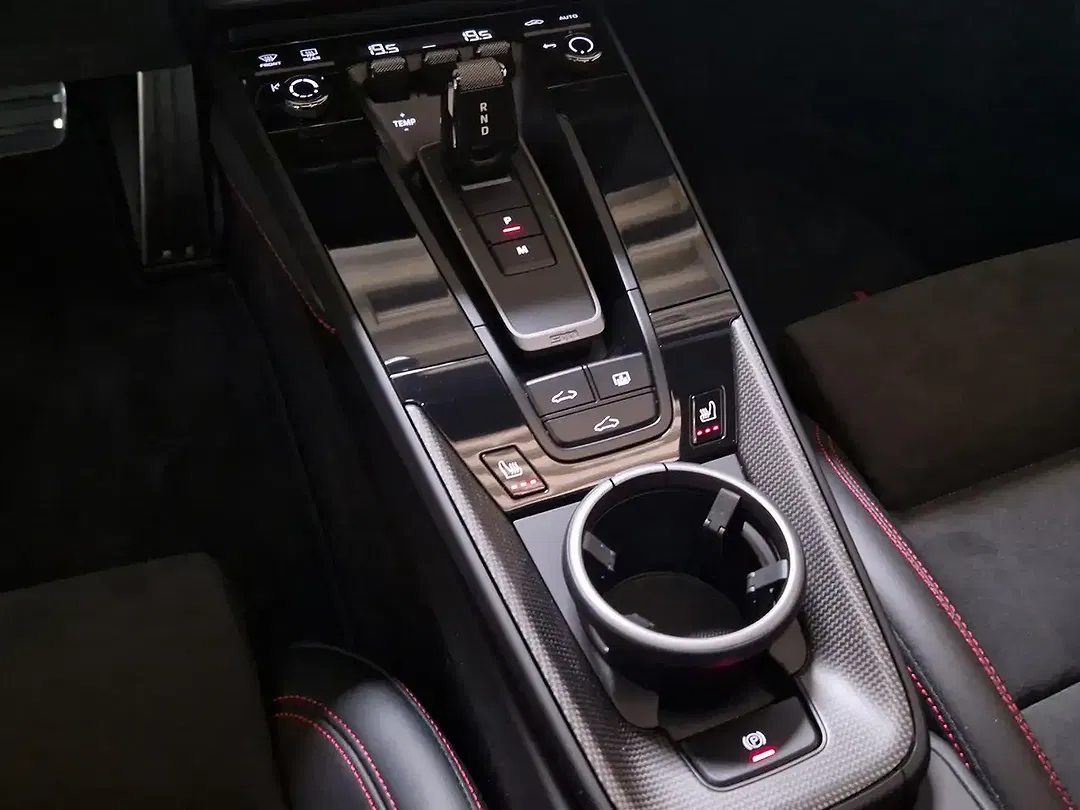 Porsche 911 - Thumbnail 12