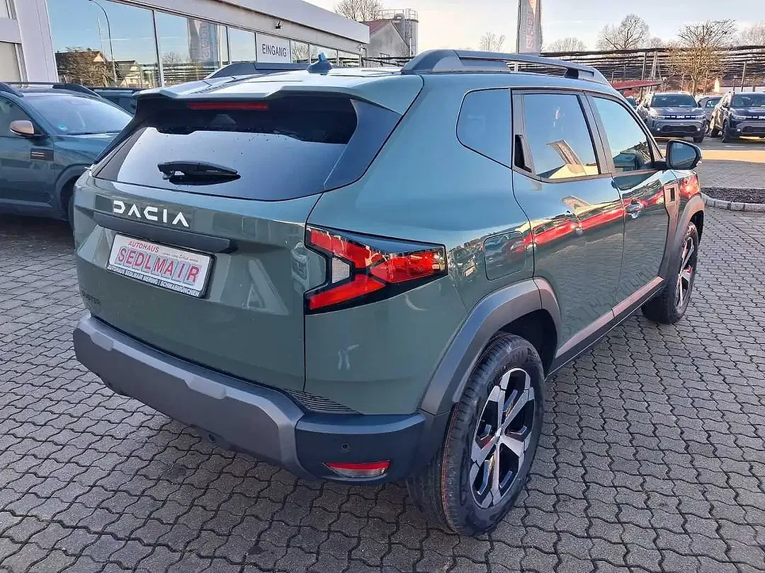 Dacia Duster - Thumbnail 3