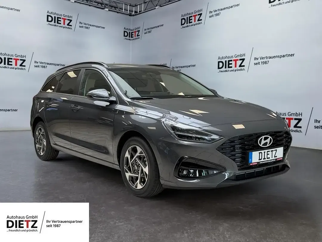 Hyundai i30 - Thumbnail 1