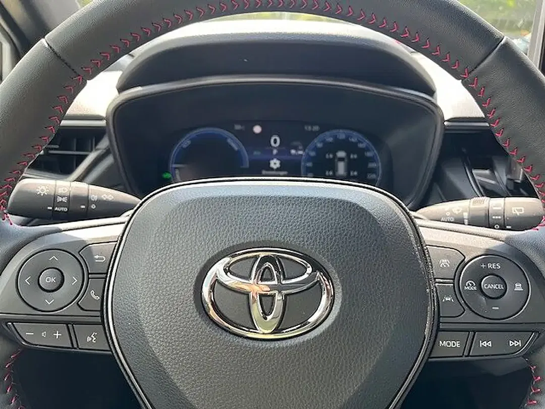 Toyota Corolla Cross Hybrid GR Sport - foto 14