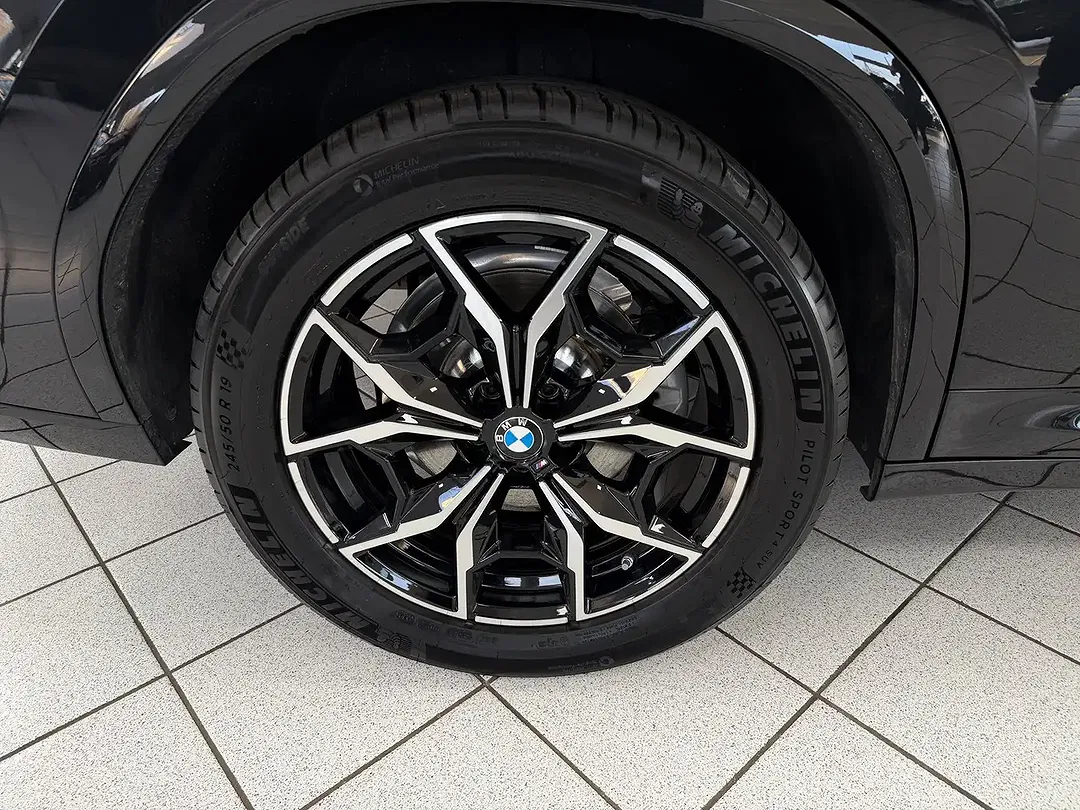 BMW X4 - Thumbnail 7