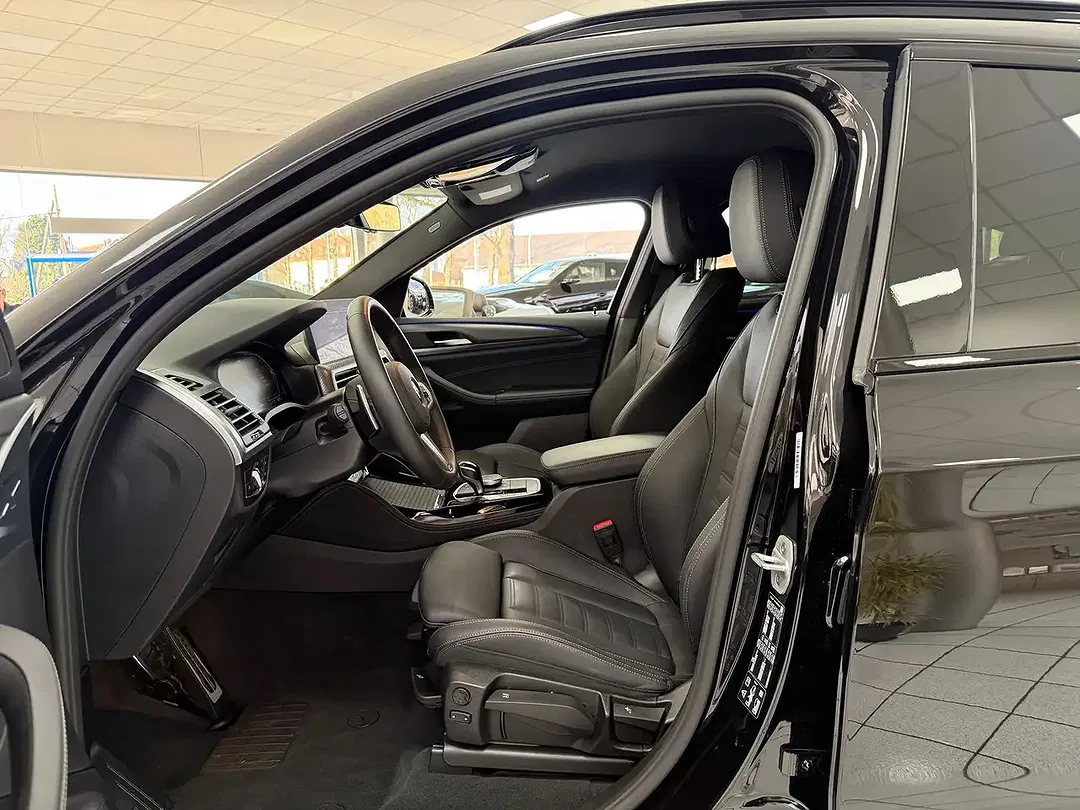 BMW X4 - Thumbnail 9