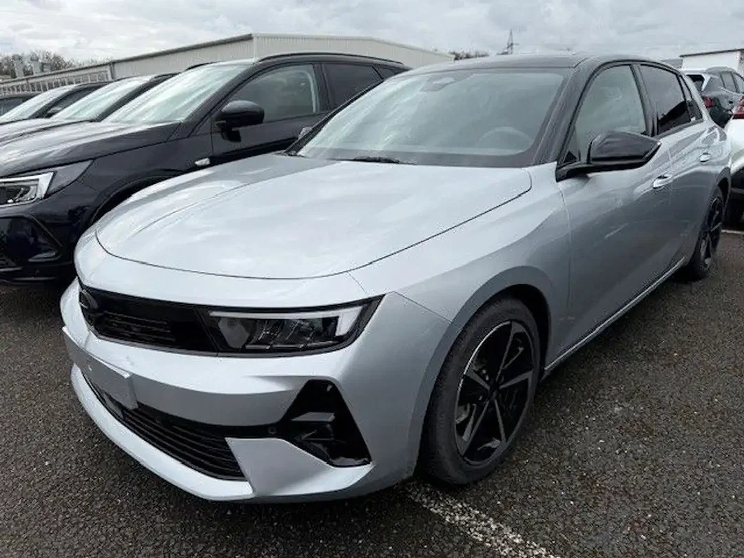 Opel Astra - Afbeelding 1
