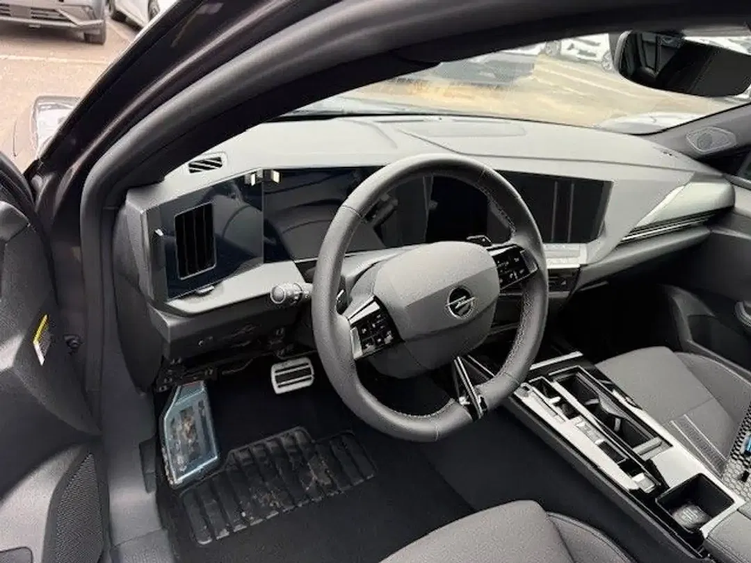 Opel Astra - Thumbnail 8