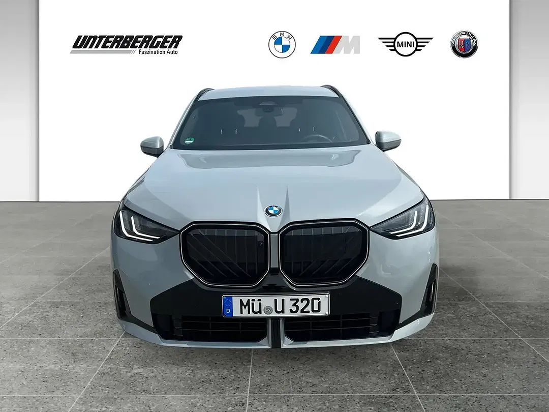 BMW X3 - Thumbnail 2
