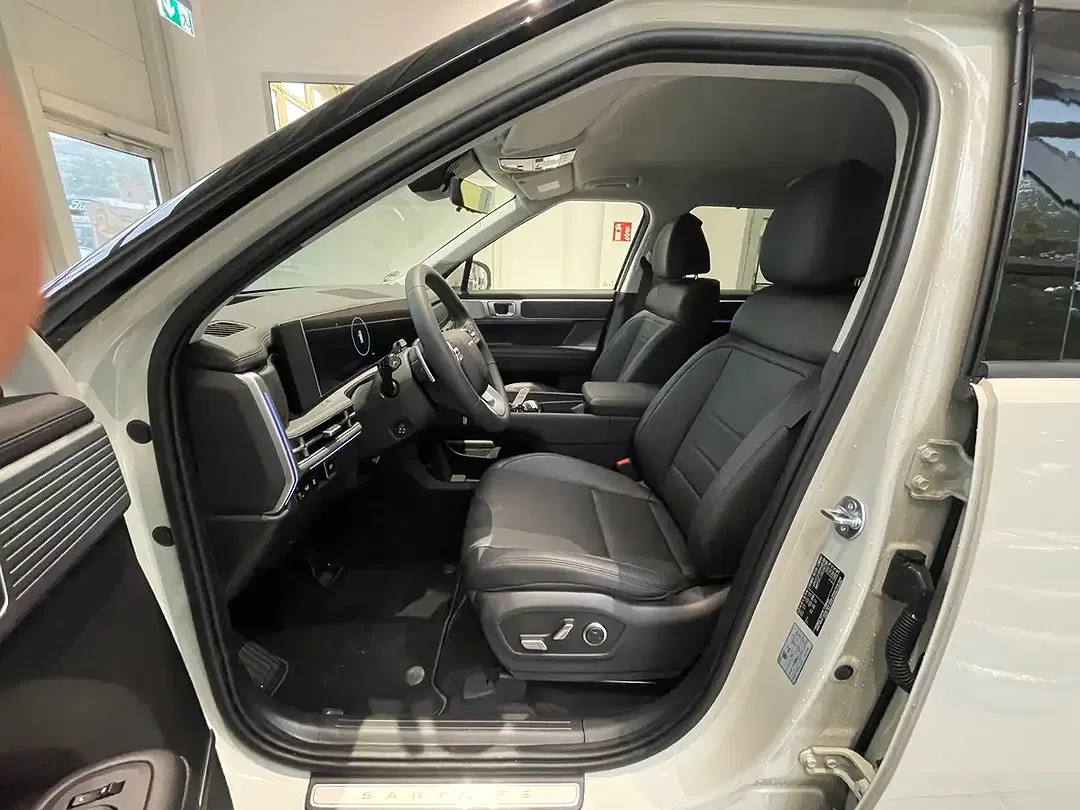 Hyundai SANTA FE - Thumbnail 9