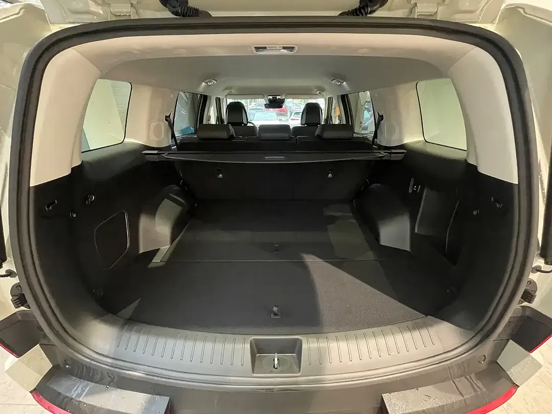 Hyundai SANTA FE - Thumbnail 11