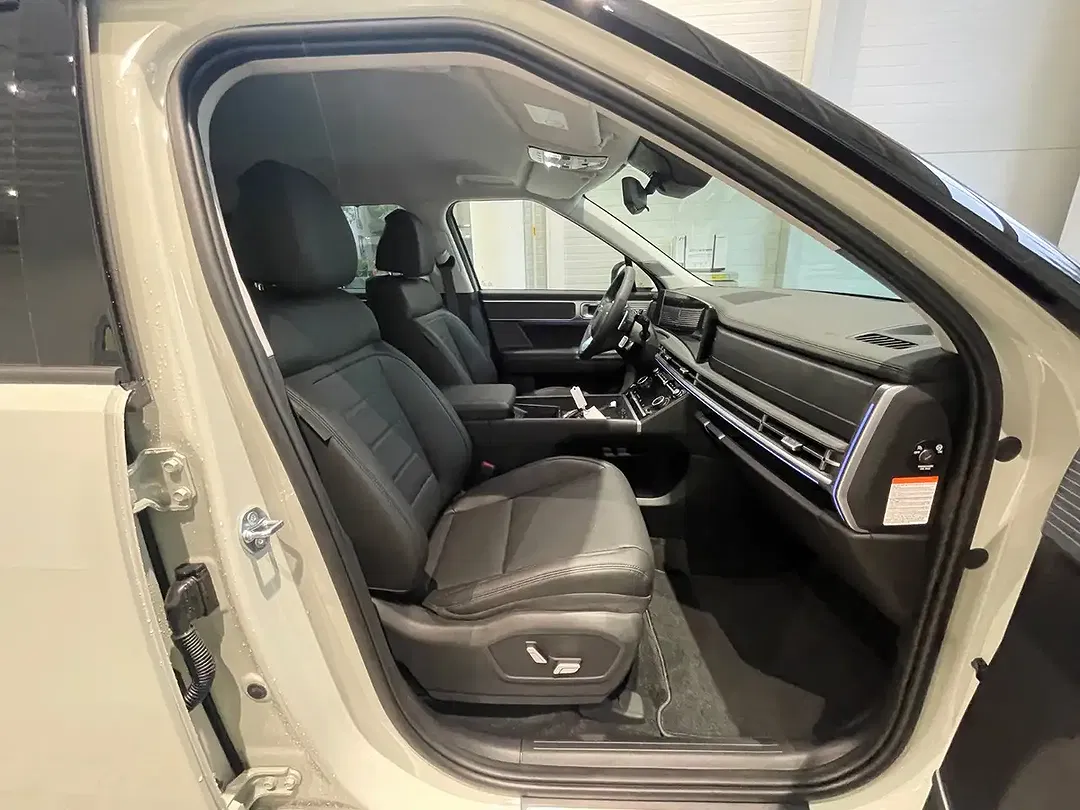 Hyundai SANTA FE - Thumbnail 13