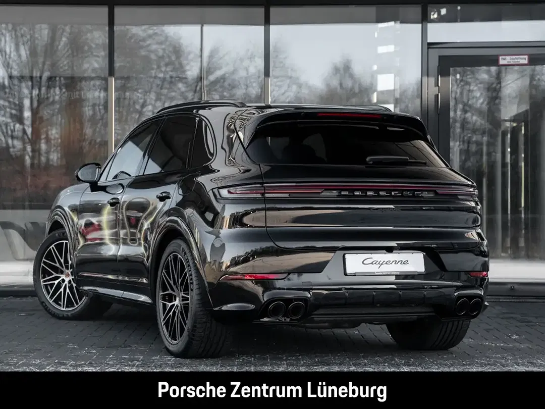 Porsche Cayenne - Thumbnail 3